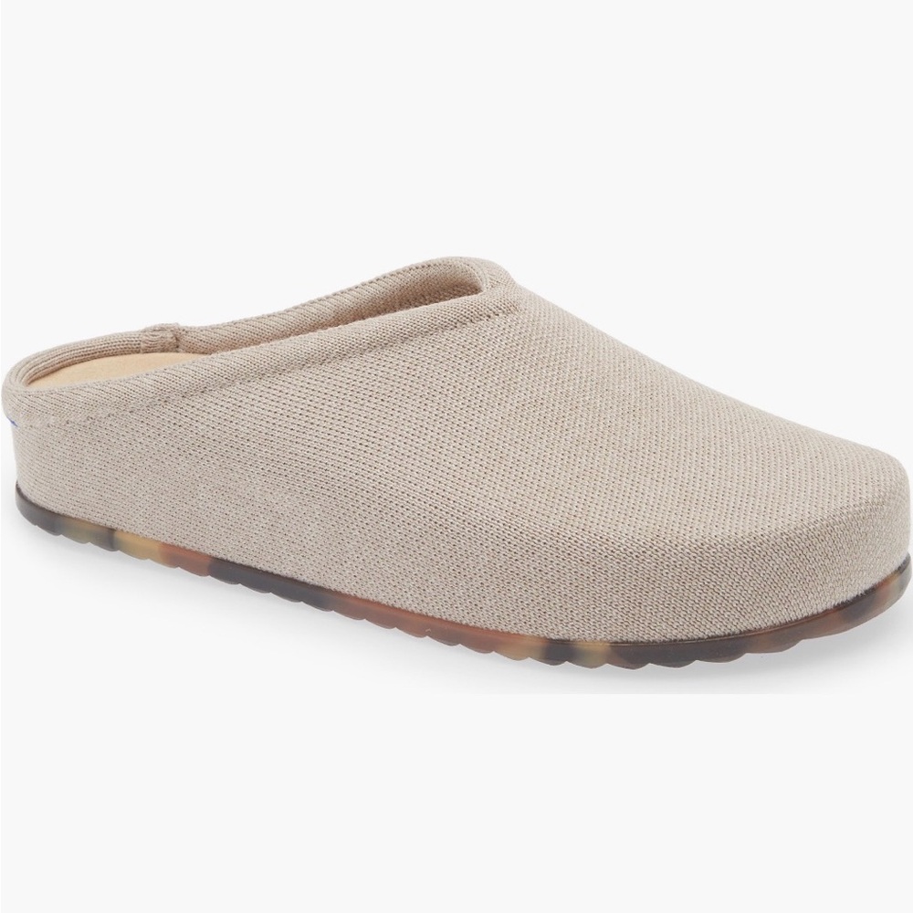Rothy’s casual clog in dove size 6